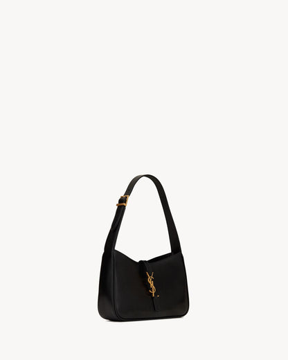 LE 5 À 7 EN CUIR LISSE